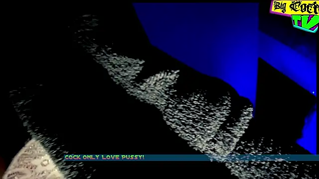 Snapshot of Deutscher_Gro8schwanz_88 chatting on December 18, 11:45 am Deutscher Gro8schwanz 88 online show from December 18, 11:45 am