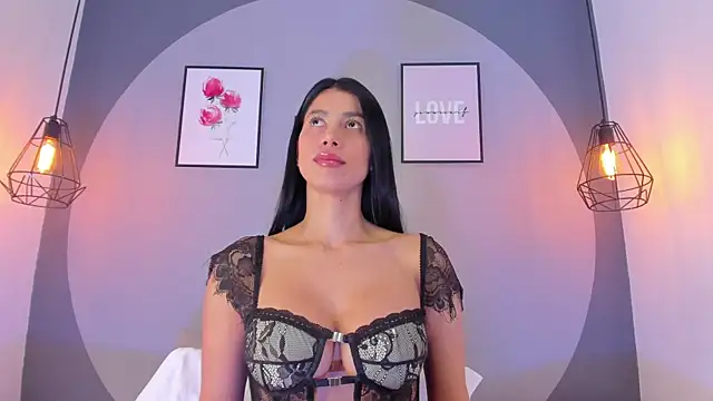 jasminehill  online show from February 17, 9:30 pm