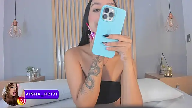 aisha h  online show from October 6, 8:28 pm