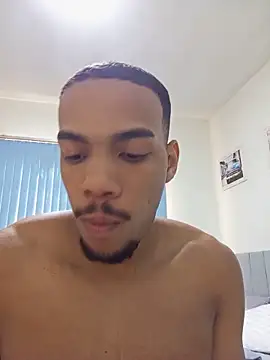 blackbaby101010 online show from May 14, 3:41 pm