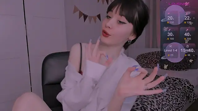 CoddleWeeper  online show from February 27, 11:52 am