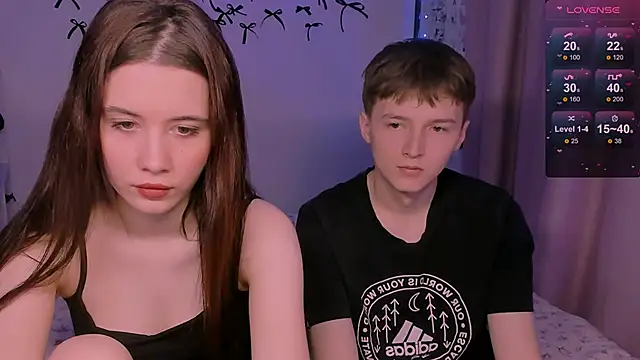 CoddleWeeper  online show from April 13, 1:38 pm