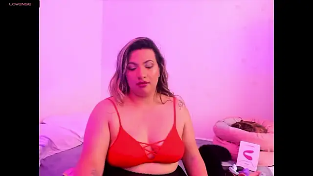 Snapshot of lilith_eve28 chatting on December 3, 1:10 pm lilith eve28 online show from December 3, 1:10 pm