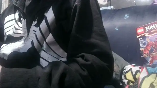 robeaulieu02 online show from December 13, 6:31 am