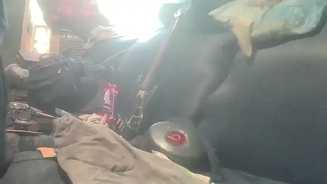 robeaulieu02 online show from October 8, 9:01 pm