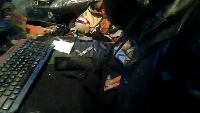 Snapshot of robeaulieu02 chatting on January 15, 7:24 am robeaulieu02 online show from January 15, 7:24 am