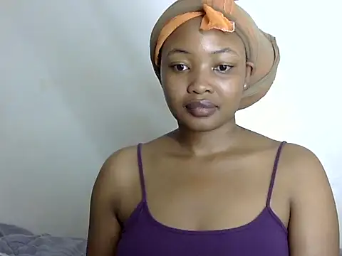 Snapshot of Q_amor2 chatting on January 6, 7:13 pm Q amor2 online show from January 6, 7:13 pm