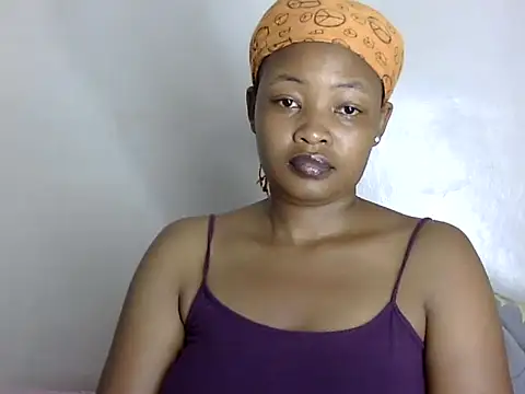 Snapshot of Q_amor2 chatting on January 27, 1:59 am Q amor2 online show from January 27, 1:59 am