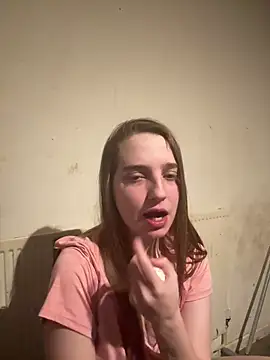 Snapshot of EvieRoseex chatting on December 14, 12:22 am EvieRoseex online show from December 14, 12:22 am