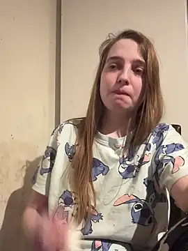 Snapshot of EvieRoseex chatting on March 21, 9:23 pm EvieRoseex online show from March 21, 9:23 pm