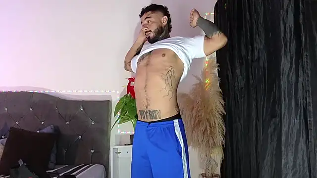 john cartter1 online show from April 22, 12:07 pm