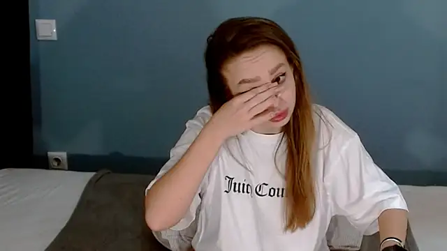 AnnaMaee online show from January 12, 6:28 am