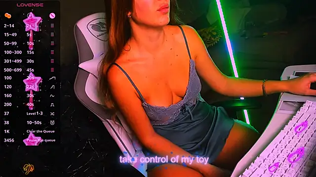 ReggieMeow online show from February 4, 1:23 am