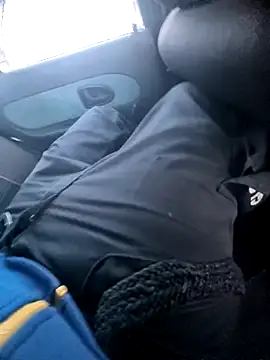 Snapshot of nagymakk89 chatting on February 6, 3:41 pm nagymakk89 online show from February 6, 3:41 pm