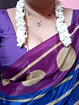 Snapshot of ananya956 chatting on May 10, 1:38 pm ananya956 online show from May 10, 1:38 pm