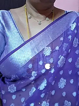 Snapshot of ananya956 chatting on July 17, 6:20 am ananya956 online show from July 17, 6:20 am