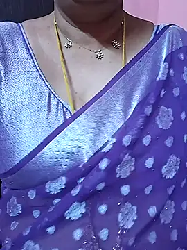 Snapshot of ananya956 chatting on July 17, 10:58 pm ananya956 online show from July 17, 10:58 pm