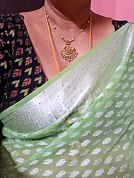 Snapshot of ananya956 chatting on July 25, 11:24 pm ananya956 online show from July 25, 11:24 pm
