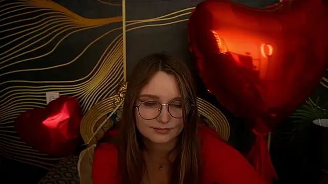 MagicPeachh  online show from February 26, 5:17 pm