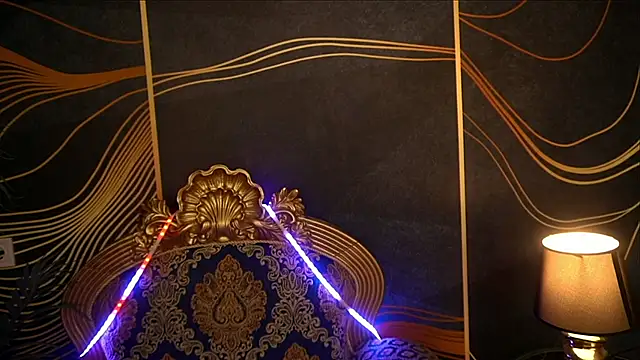 MagicPeachh  online show from March 6, 6:52 am