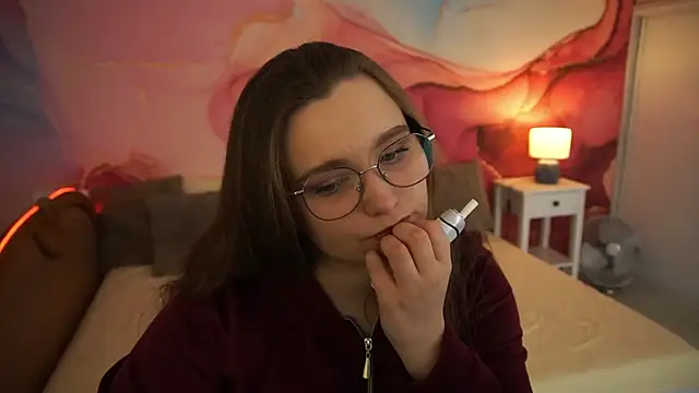 MagicPeachh  online show from October 8, 12:47 pm