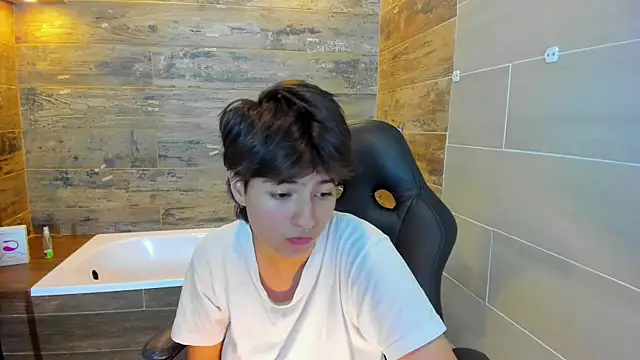 Bryce Evans online show from March 15, 8:54 pm