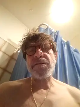 felice66 online show from December 6, 5:09 am