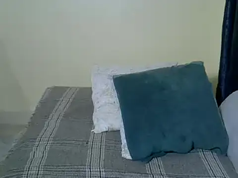 prettycheeky online show from October 24, 5:04 am