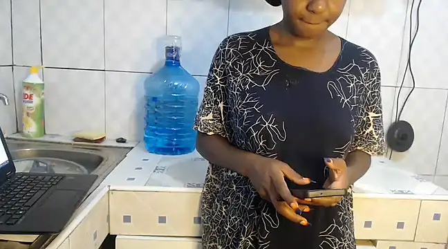 sweetbaby ebony online show from March 15, 2:35 am