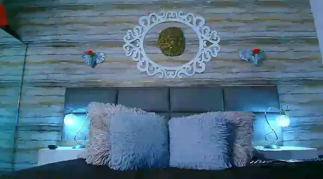 Snapshot of Bella_salvatore chatting on March 1, 5:42 am Bella salvatore online show from March 1, 5:42 am