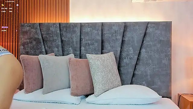 Marge lasander online show from March 12, 1:25 am