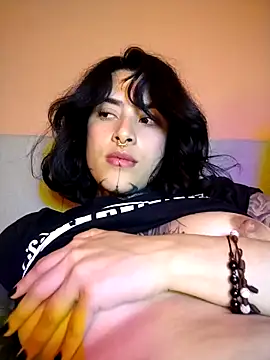 taaylor33 online show from September 14, 4:33 am