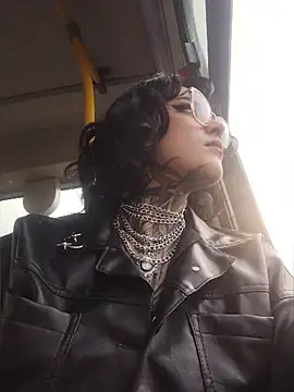 taaylor33 online show from March 26, 9:42 pm