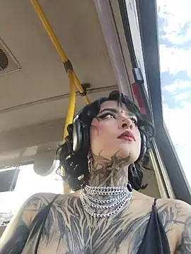 taaylor33 online show from April 8, 9:48 pm