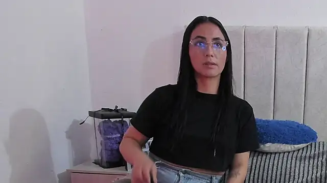 anny roberts online show from April 22, 4:08 pm