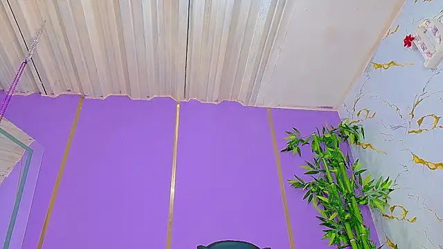 Snapshot of scarlet-jonesx chatting on October 29, 11:17 pm scarlet-jonesx online show from October 29, 11:17 pm