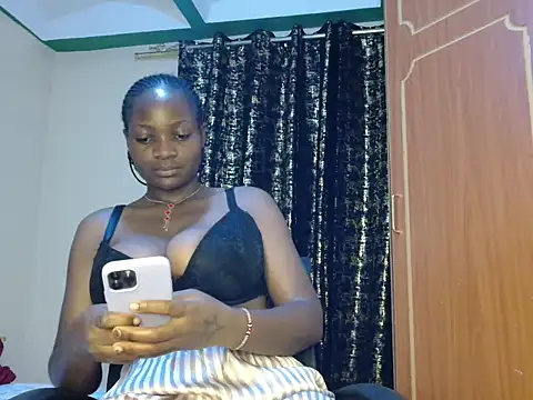 Cess lavie online show from April 15, 6:15 pm