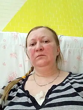 blondyaguar online show from February 18, 3:30 pm