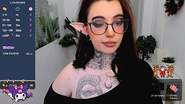 Snapshot of Dixi_Pixi_ chatting on December 28, 5:33 am Dixi Pixi online show from December 28, 5:33 am