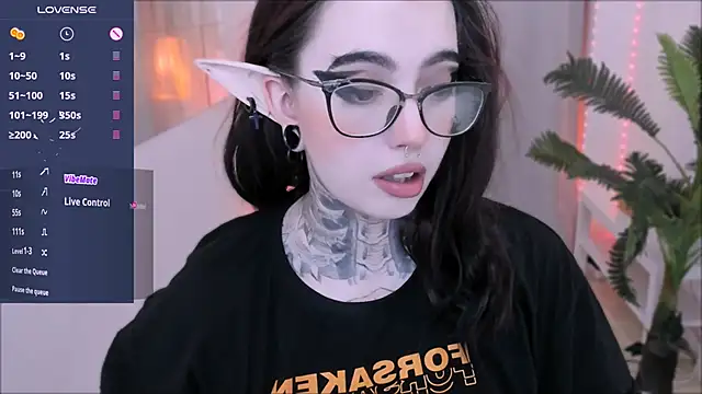 Snapshot of Dixi_Pixi_ chatting on January 25, 5:40 am Dixi Pixi online show from January 25, 5:40 am