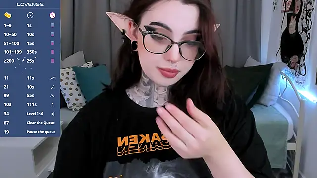 Snapshot of Dixi_Pixi_ chatting on February 1, 5:49 am Dixi Pixi online show from February 1, 5:49 am