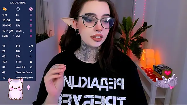 Snapshot of Dixi_Pixi_ chatting on February 15, 5:41 am Dixi Pixi online show from February 15, 5:41 am