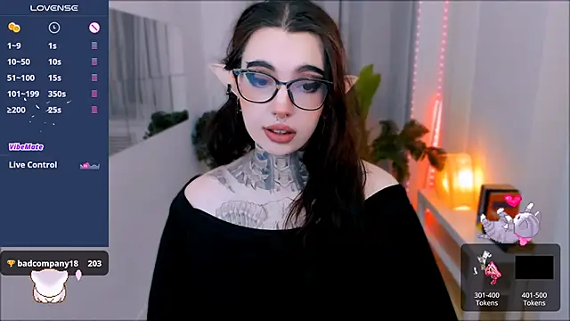 Snapshot of Dixi_Pixi_ chatting on March 9, 5:44 am Dixi Pixi online show from March 9, 5:44 am