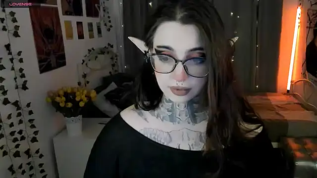 Snapshot of Dixi_Pixi_ chatting on September 28, 5:46 am Dixi Pixi online show from September 28, 5:46 am