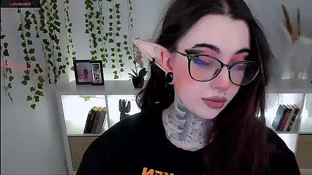 Snapshot of Dixi_Pixi_ chatting on October 11, 5:39 am Dixi Pixi online show from October 11, 5:39 am