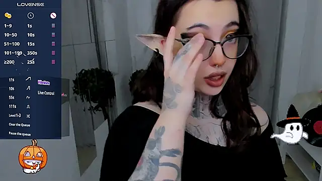 Snapshot of Dixi_Pixi_ chatting on November 14, 5:39 am Dixi Pixi online show from November 14, 5:39 am