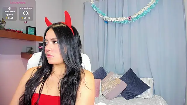 Chloe fischer  online show from April 30, 3:29 pm