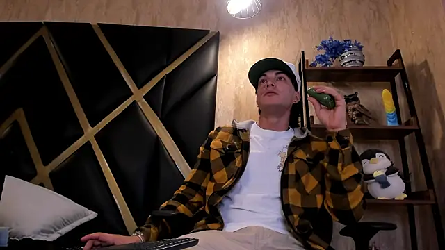 Karimferrer online show from April 21, 3:46 am