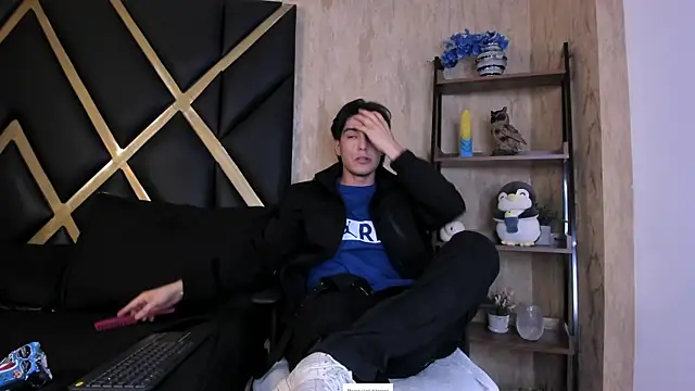 Karimferrer online show from April 22, 3:31 am