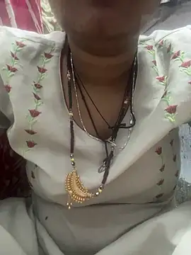 Spicy sari girl online show from March 9, 4:38 am